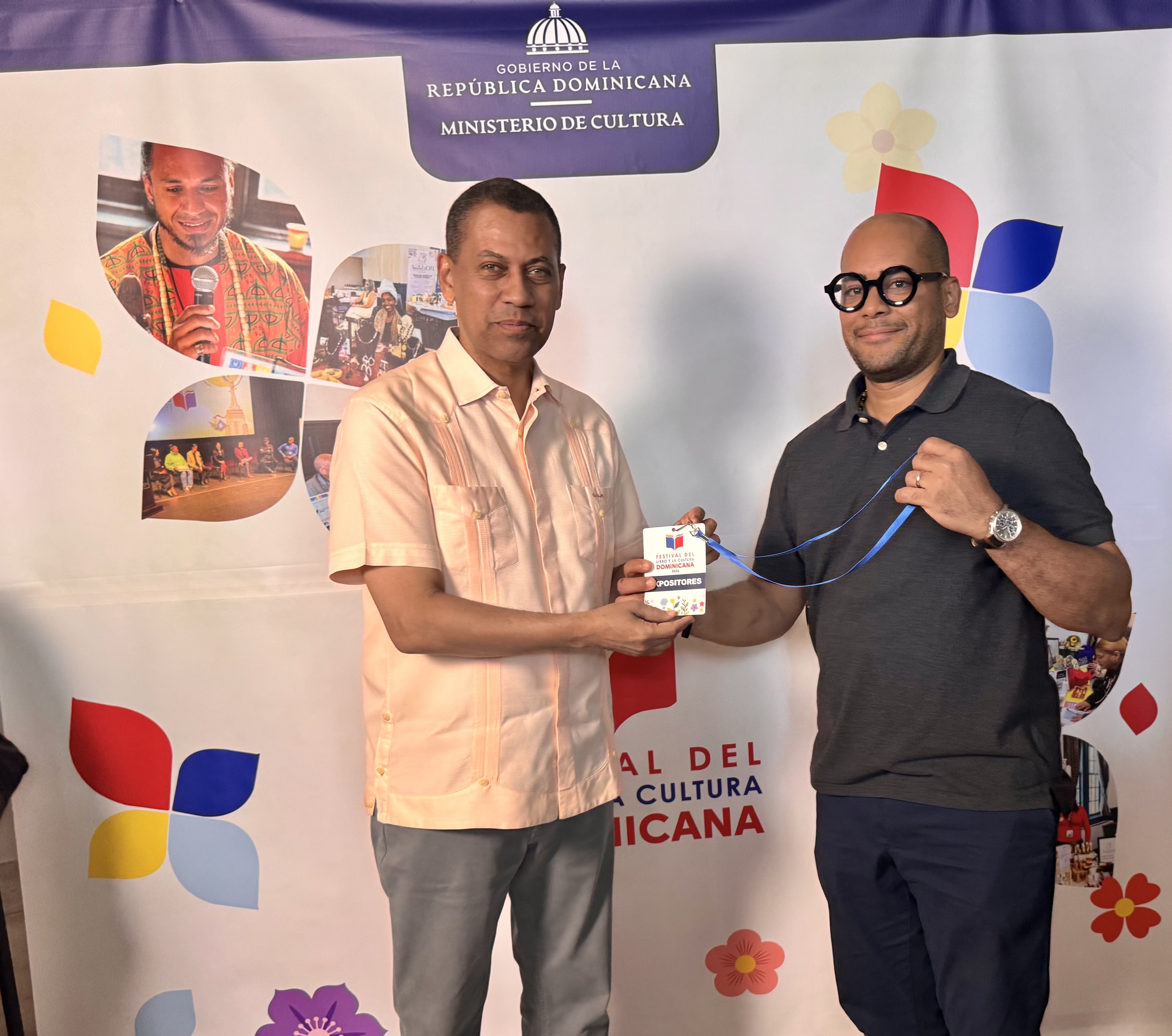 Aspirante a presidencia de la R. Dominicana presenta libro en NY