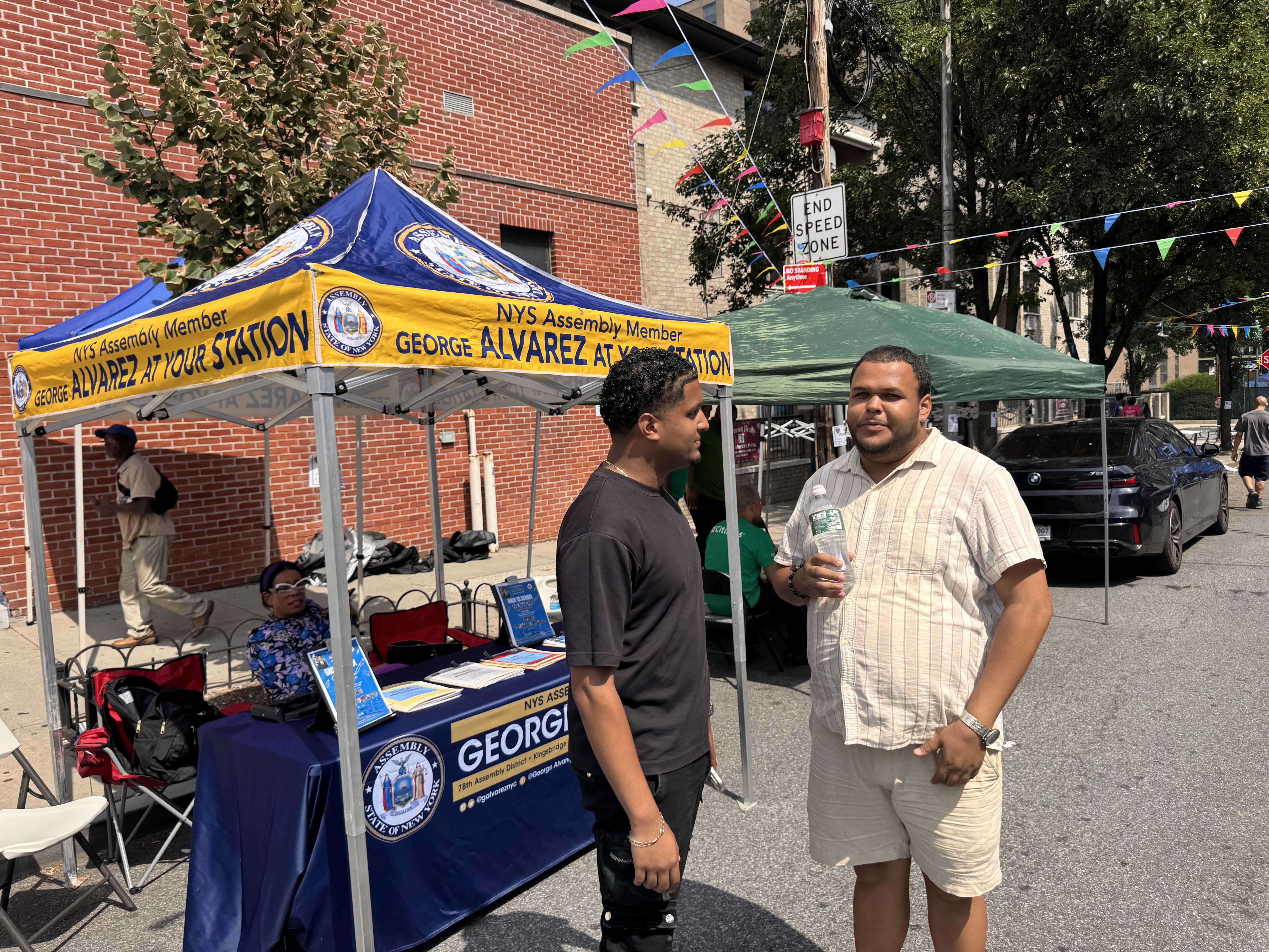 Entrega de útiles escolares en El Bronx- Nueva York - Image 4