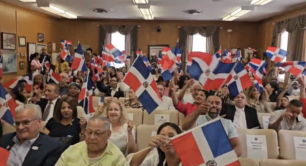 Bandera de RD es izada por ocasión primera ciudad de Hackensack