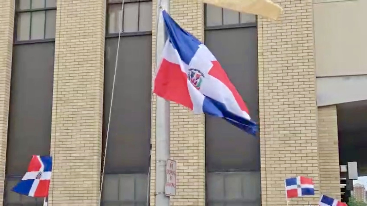 Bandera de RD es izada por ocasión primera ciudad de Hackensack - Image 1